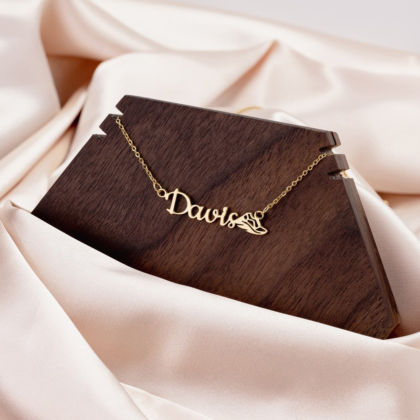 Sports Mom Personalized Name Necklace