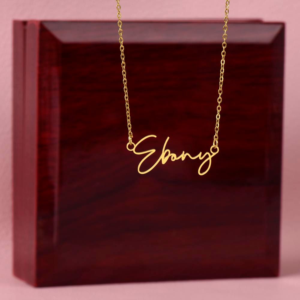 But I'm the LUCKY ONE that gets to call you Mum! Black gold background (Signature Name Necklace)