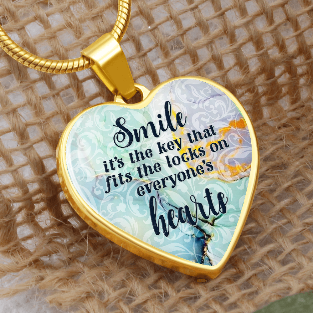 Smile. (Heart Pendant Engraving Snake Chain necklace)